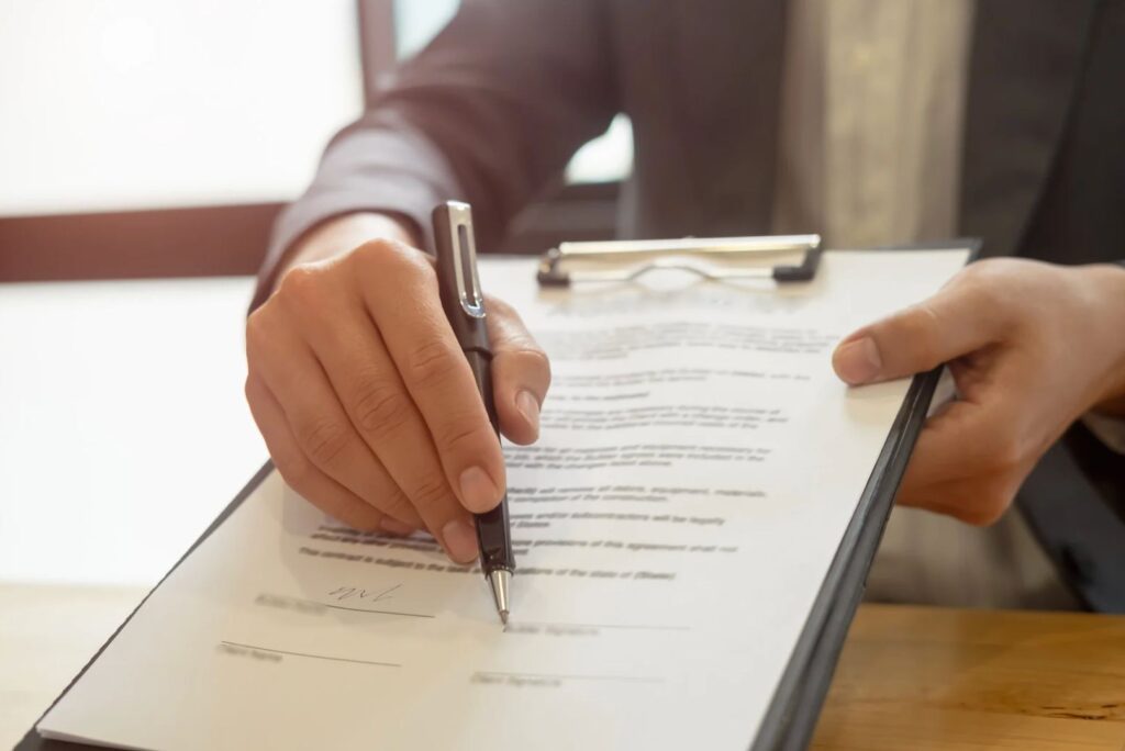 obligaciones del empleador en contratos laborales